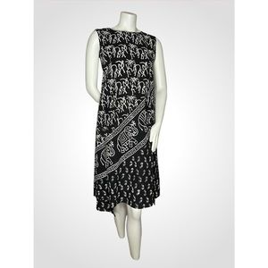 Apron Wrap Dress Black White Dancing‎ People Elephants Sleeveless